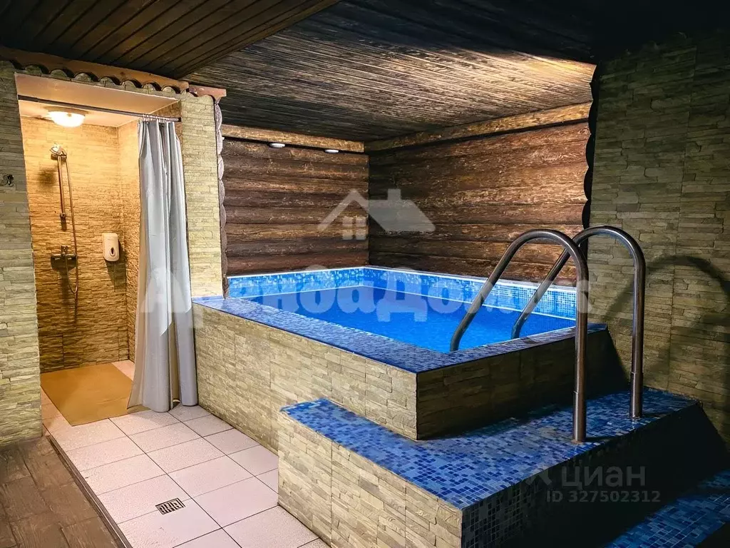 Дом в Красноярский край, Красноярск ул. 2-я Брянская, 34/1 (240 м) - Фото 1