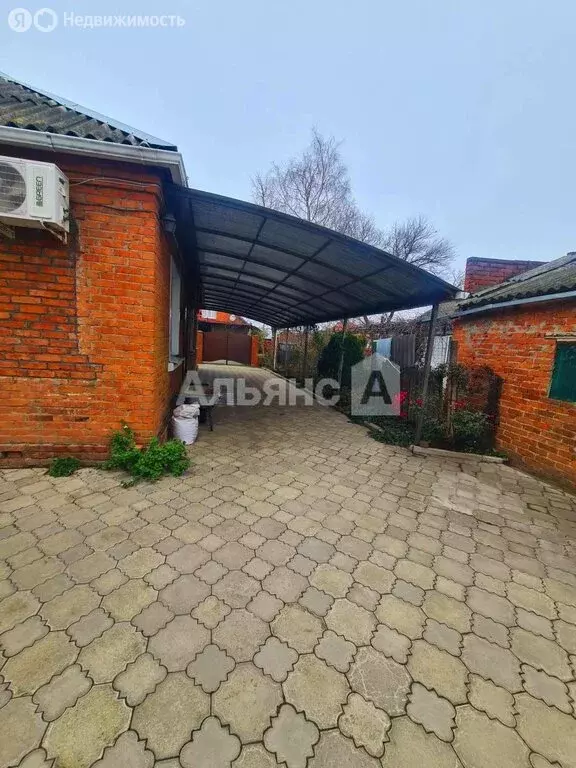 3-комнатная квартира: Усть-Лабинск, улица Карла Либкнехта, 120 (43 м) - Фото 1