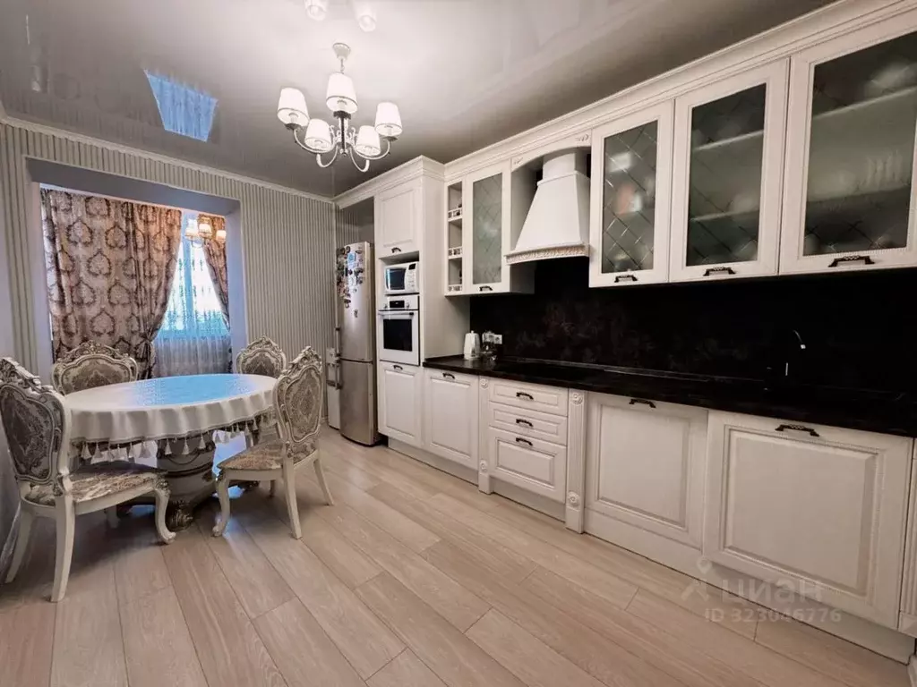 4-к кв. Оренбургская область, Оренбург просп. Гагарина, 27/6 (102.2 м) - Фото 1