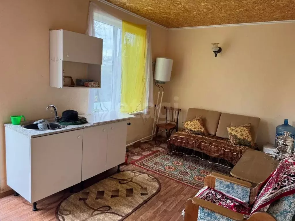 Дом в Оренбургская область, Оренбургский район, Ленинский сельсовет, ... - Фото 1