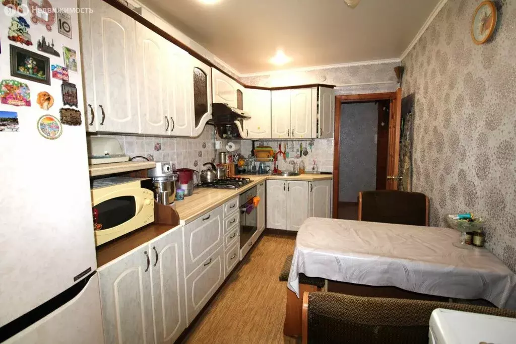 4-комнатная квартира: Туймазы, улица Лесовода Морозова, 7 (78 м) - Фото 1