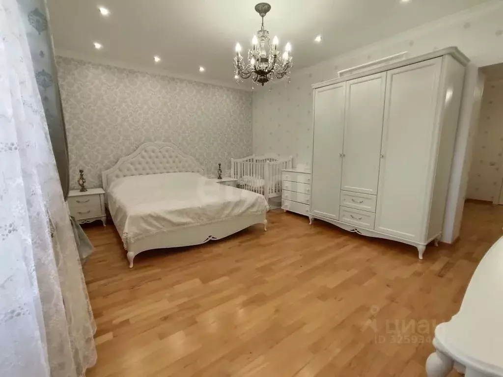 2-к кв. Калужская область, Калуга ул. Циолковского, 67/1 (96.3 м) - Фото 1