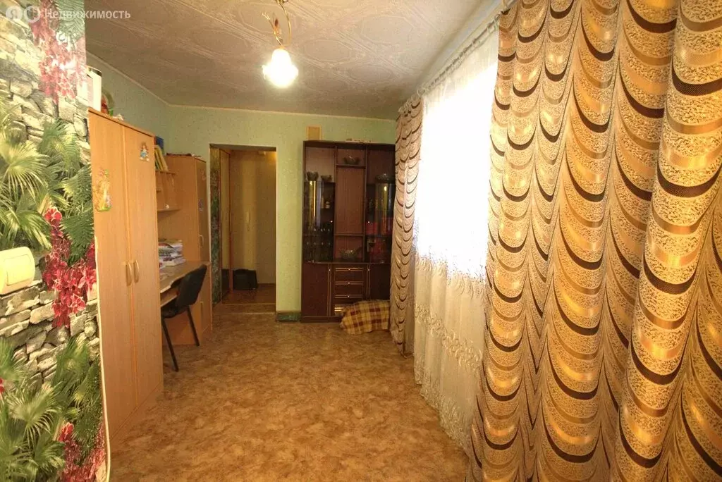 4-комнатная квартира: Череповец, улица Краснодонцев, 22 (85 м) - Фото 0