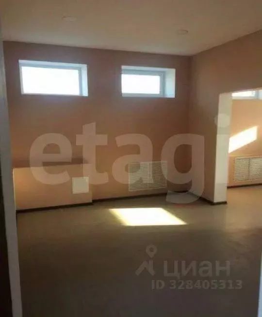 Помещение свободного назначения в Курганская область, Курган ул. ... - Фото 1