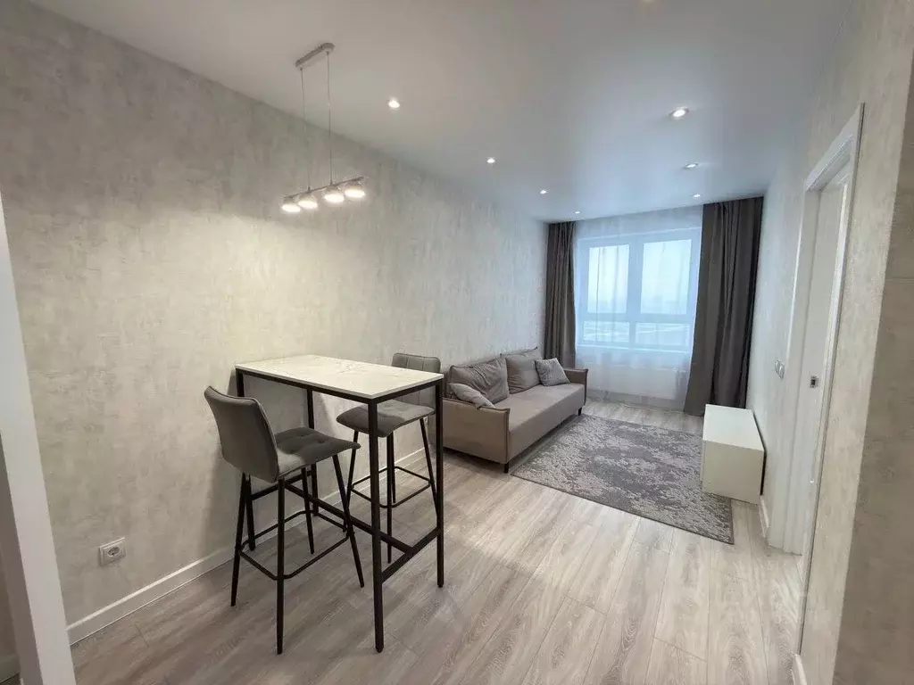 1-к кв. Свердловская область, Екатеринбург ул. Печатников, 5 (37.0 м) - Фото 1