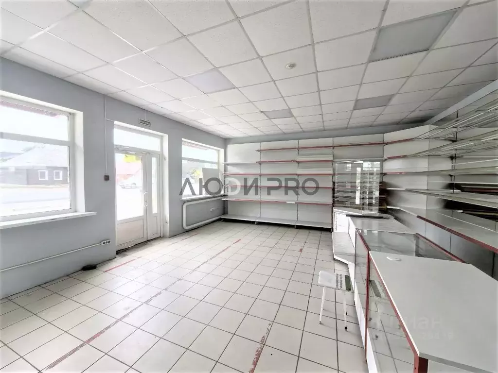 Торговая площадь в Саратовская область, Энгельс ул. Серафимовича, 94 ... - Фото 1