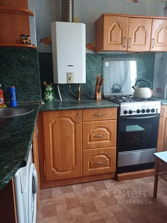 4-к кв. Новгородская область, Старая Русса ул. Александровская, 45 ... - Фото 1