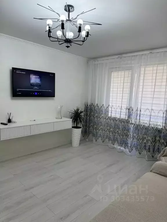 3-к кв. Ставропольский край, Кисловодск ул. Свердлова, 1 (75.0 м) - Фото 1