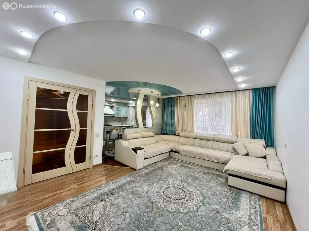 3-комнатная квартира: Черкесск, проспект Ленина, 9А (94.6 м) - Фото 2