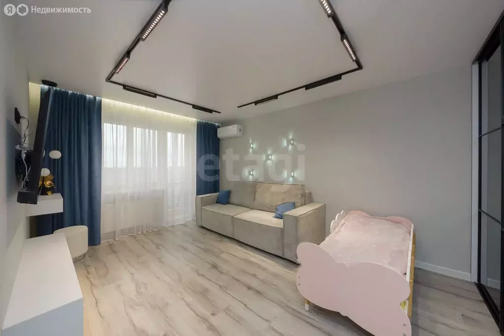 1-комнатная квартира: Тюмень, улица Монтажников, 38 (40 м) - Фото 1