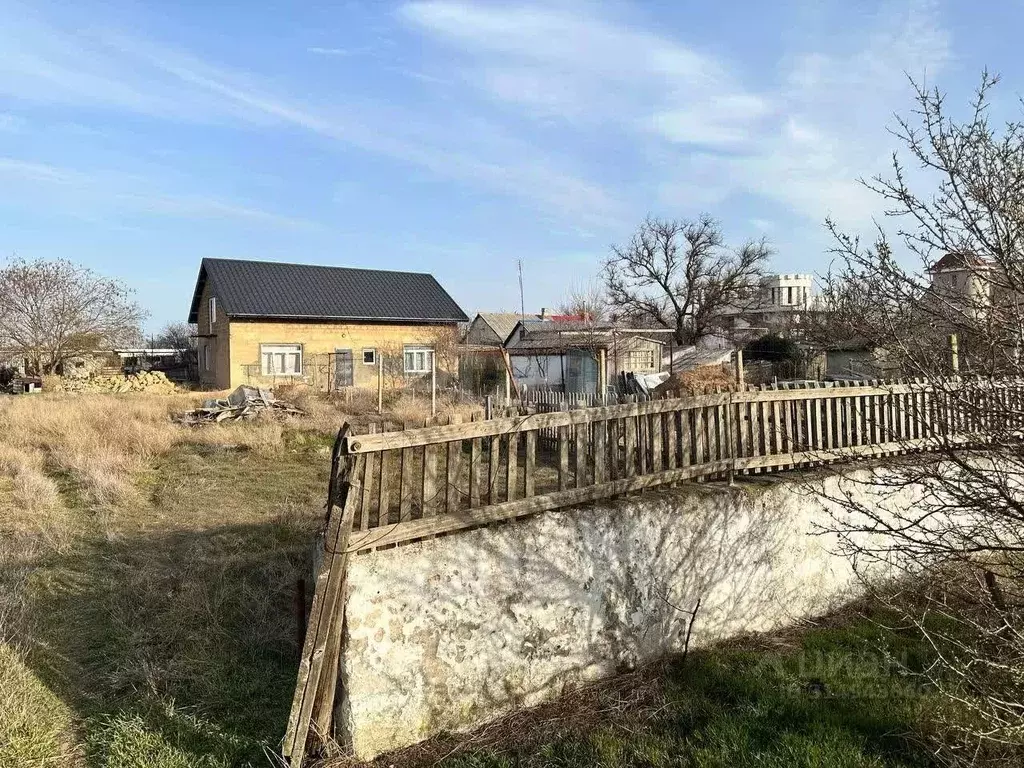 Участок в Крым, Евпатория городской округ, Заозерное пгт  (8.97 сот.) - Фото 0