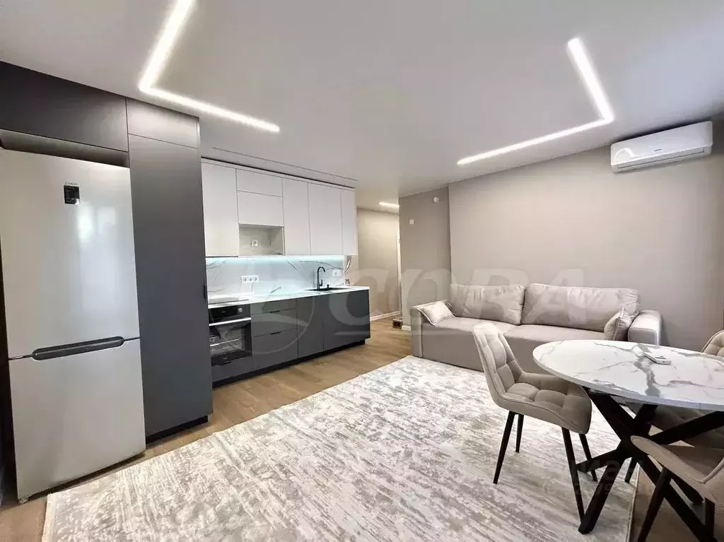 2-к кв. Тюменская область, Тюмень Харьковская ул., 72А (63.4 м) - Фото 1