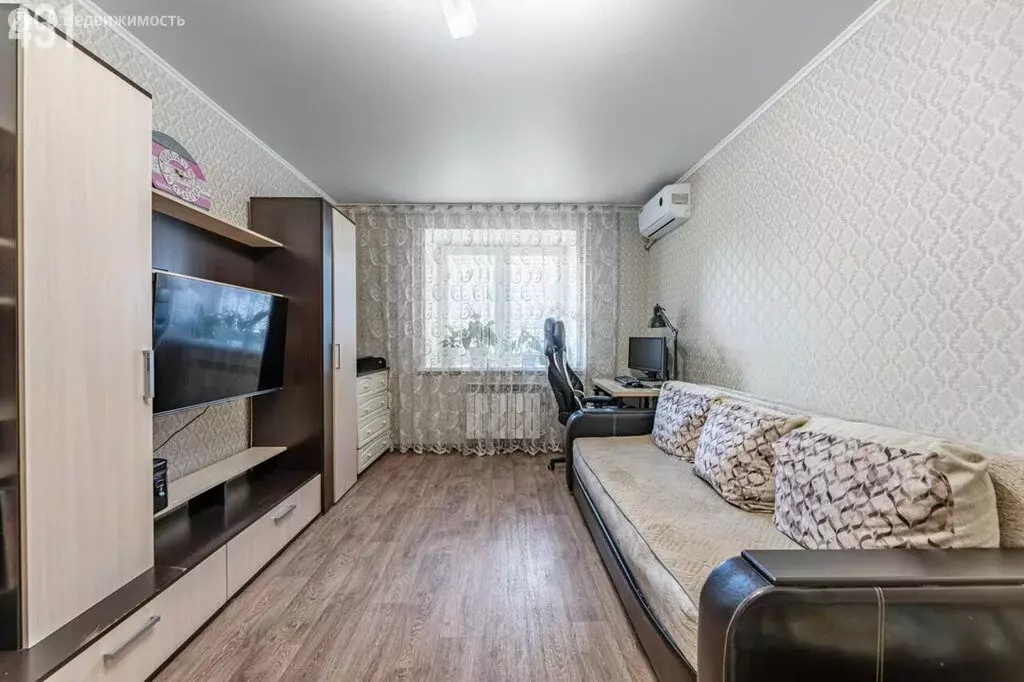 1-комнатная квартира: Казань, улица Зур Урам, 7А (35 м) - Фото 1