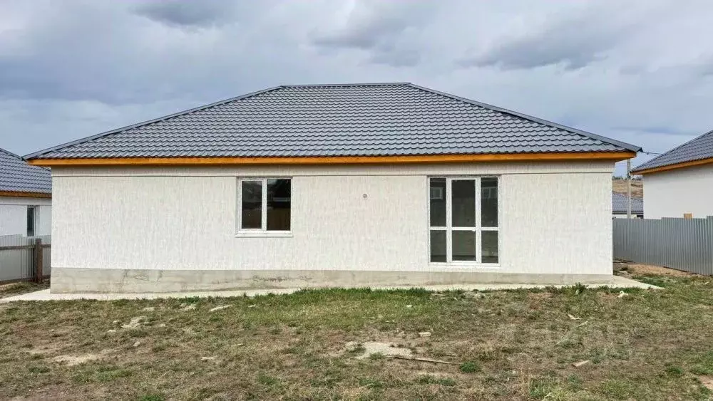 Дом в Иркутская область, Иркутский муниципальный округ, д. Столбова ... - Фото 1
