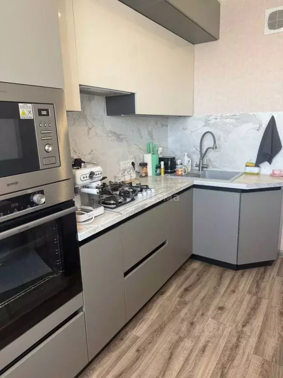 3-к кв. Волгоградская область, Волгоград ул. Быстрова, 58 (64.1 м) - Фото 2