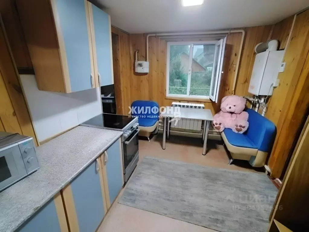 Дом в Новосибирская область, Новосибирск ул. Достижений (36 м) - Фото 1