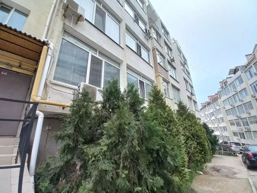 1-к кв. Севастополь ул. Челюскинцев, 57/1 (49.6 м) - Фото 2