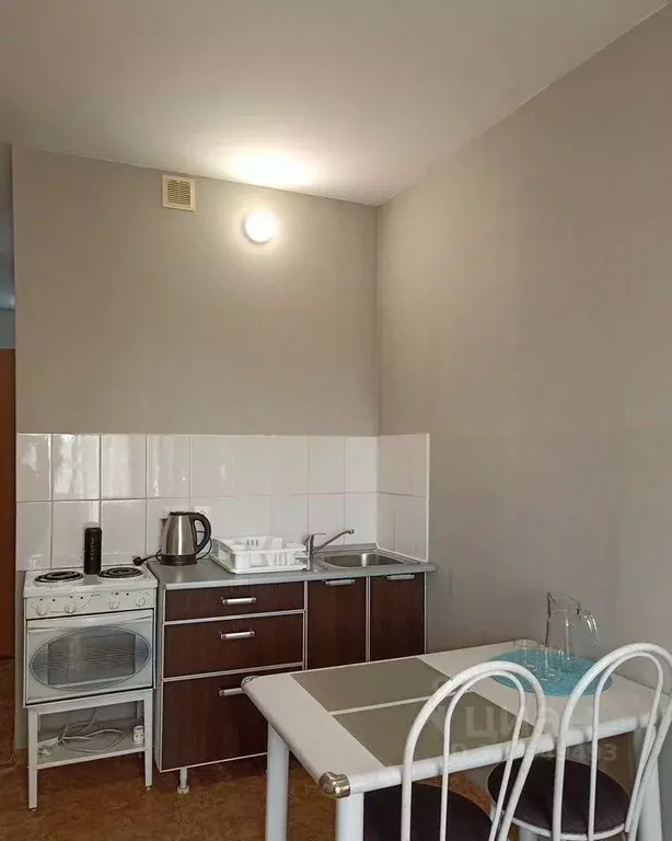 Студия Красноярский край, Красноярск Ленинградская ул., 8 (22.0 м) - Фото 1