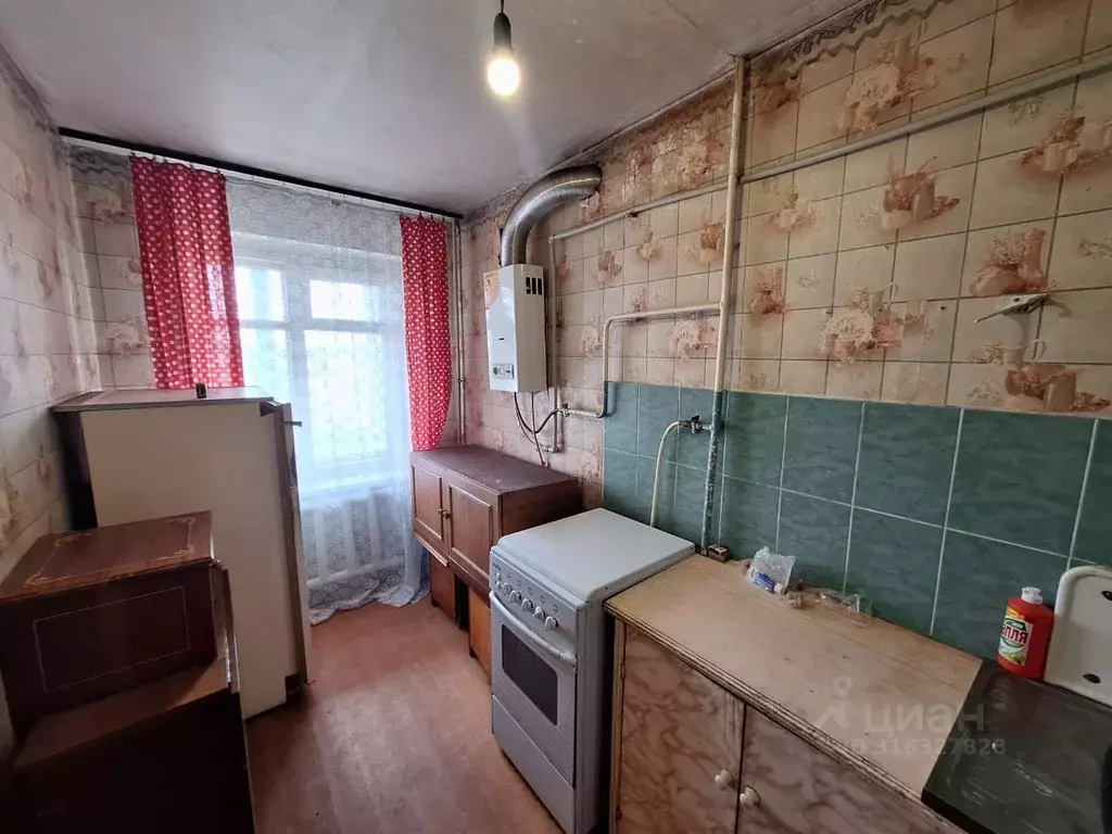 1-к кв. Белгородская область, Шебекино Харьковская ул., 58 (30.0 м) - Фото 0