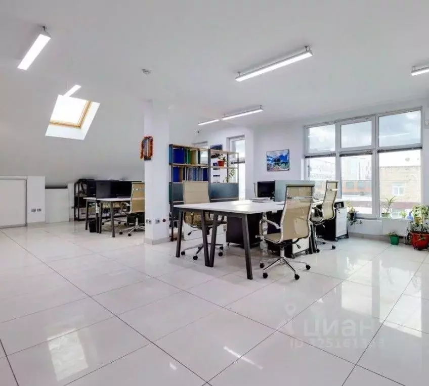 Офис в Москва ул. Ленинская Слобода, 21/1 (250 м) - Фото 1