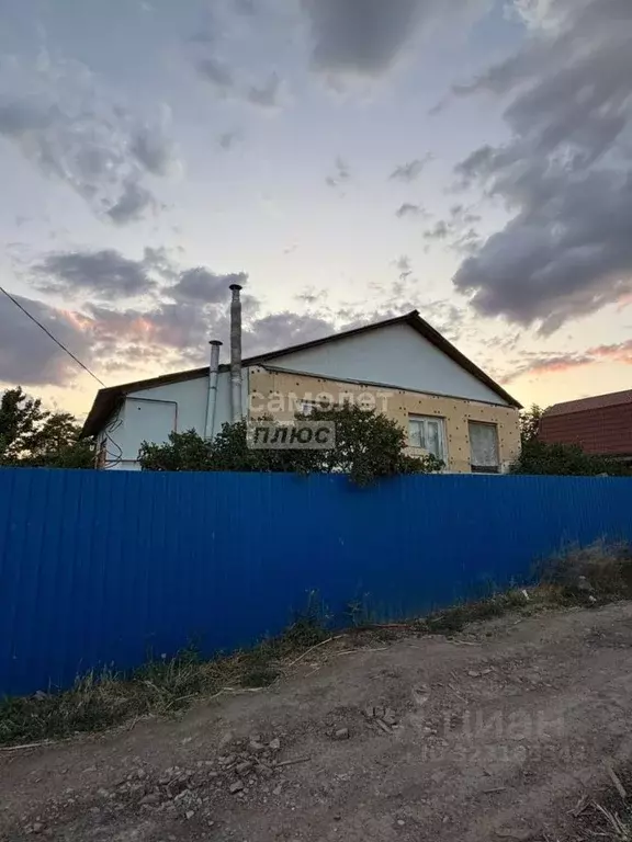 Дом в Астраханская область, Приволжский район, Энергетик садовое ... - Фото 0