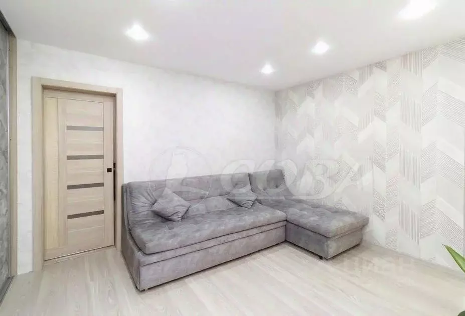 2-к кв. Тюменская область, Тюмень Широтная ул., 170к3 (62.7 м) - Фото 1