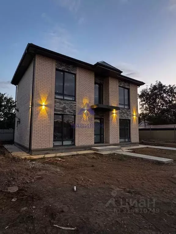 Дом в Ростовская область, Волгодонск ул. Шолохова (130 м) - Фото 2