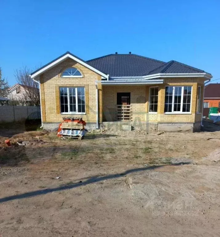 Дом в Ростовская область, Волгодонск Песчаная ул. (150 м) - Фото 1