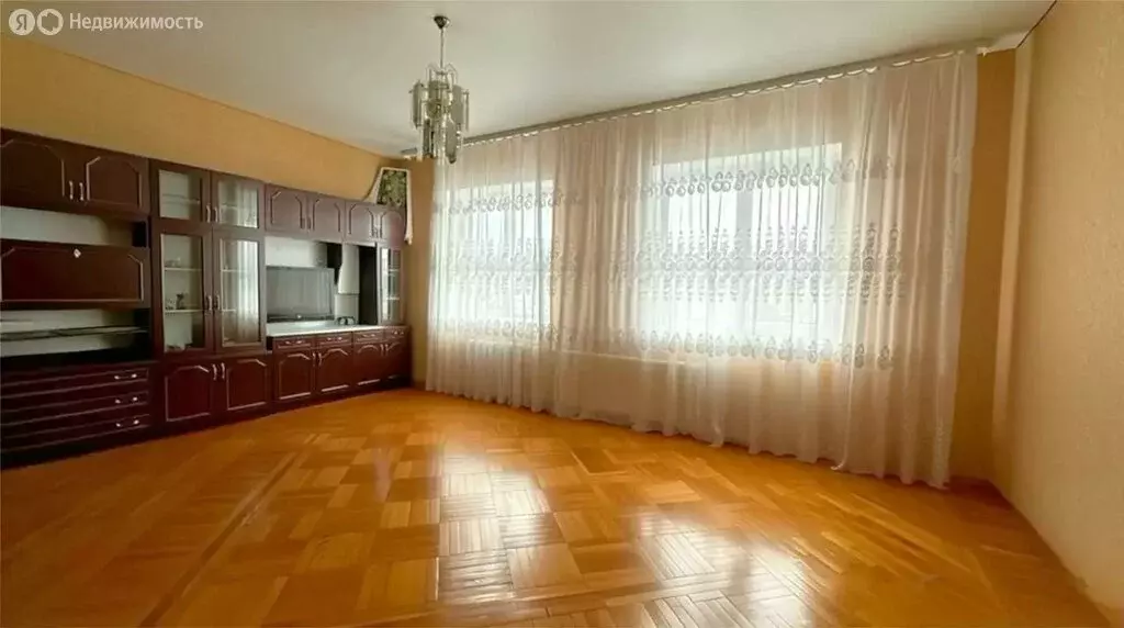 Дом в Лабинск, Учебная улица (150 м) - Фото 2