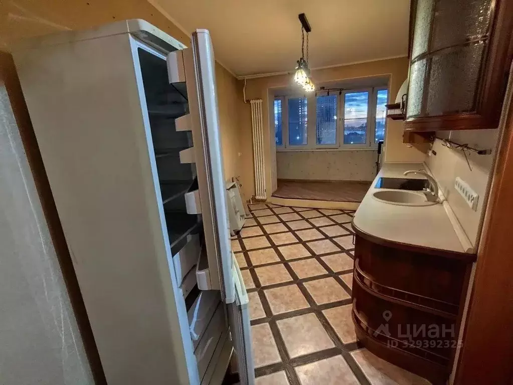 3-к кв. Москва ул. Гурьянова, 4К2 (71.7 м) - Фото 1