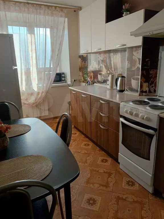 1-к. квартира, 64 м, 9/12 эт. - Фото 1