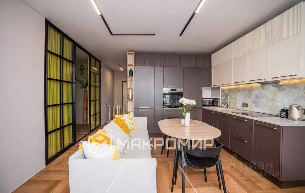 2-к кв. Челябинская область, Челябинск ул. Энгельса, 4 (57.4 м) - Фото 1