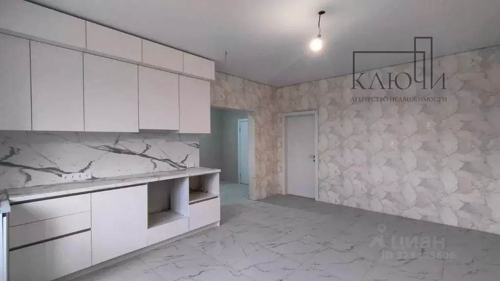 Дом в Башкортостан, Абзелиловский район, Аскаровский сельсовет, с. ... - Фото 1