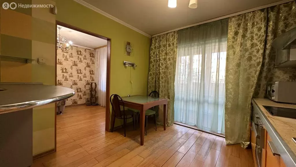 3-комнатная квартира: Южно-Сахалинск, улица М.А. Пуркаева, 76 (86 м) - Фото 2