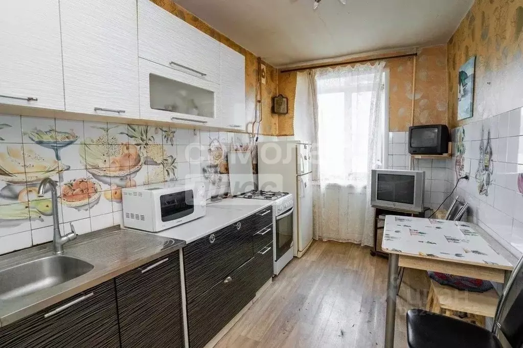 2-к кв. Челябинская область, Верхний Уфалей ул. Ленина, 161А (54.5 м) - Фото 1