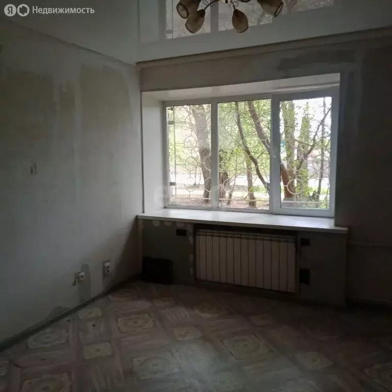 Квартира-студия: Омск, микрорайон Городок Нефтяников, улица 22 Апреля, ... - Фото 0