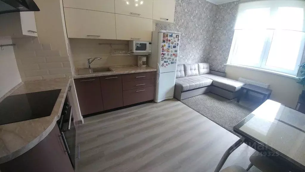1-к кв. Свердловская область, Екатеринбург ул. Татищева, 47А (45.4 м) - Фото 1
