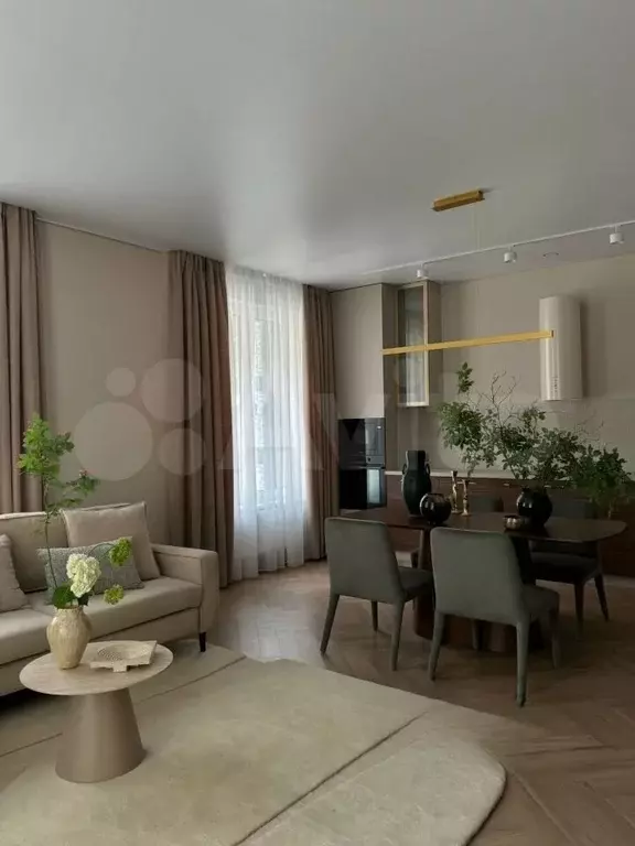 3-к. квартира, 110 м, 3/28 эт. - Фото 0