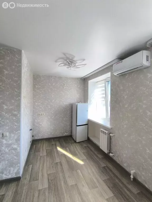 2-комнатная квартира: Саратов, улица имени Е.И. Пугачёва, 80 (33 м) - Фото 0