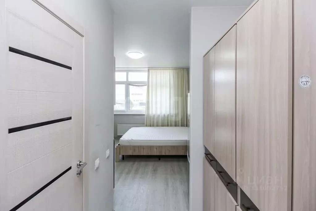Студия Тюменская область, Тюмень ул. Тимофея Чаркова, 83 (20.4 м) - Фото 1