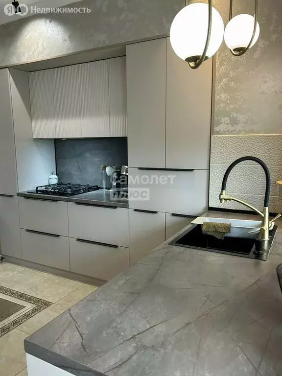 3-комнатная квартира: Ессентуки, Октябрьская улица, 458 (96 м) - Фото 2