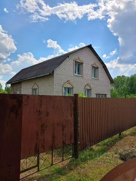 Дом в Новгородская область, Новгородский район, Савинское с/пос, д. ... - Фото 0