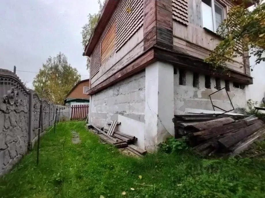 Дом в Красноярский край, Красноярск городской округ, пос. Минино ул. ... - Фото 1