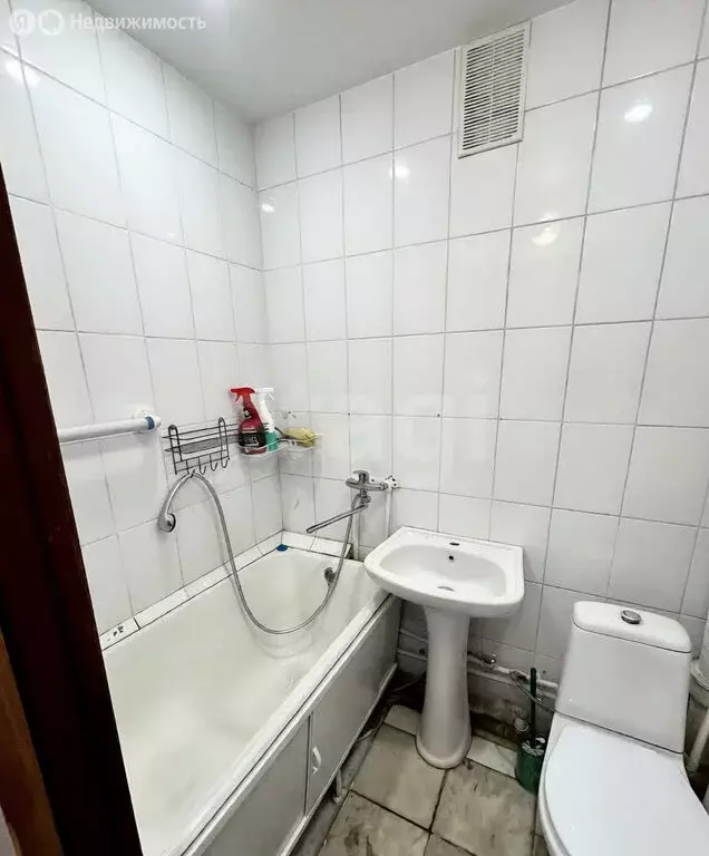 Квартира-студия: Кемерово, проспект Ленина, 142А (17 м) - Фото 2