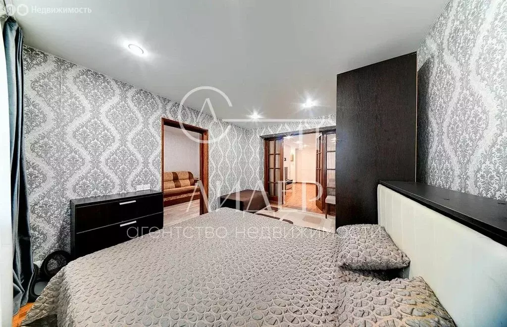 2-комнатная квартира: Сочи, микрорайон Гагарина, Цветной бульвар, 31 ... - Фото 1