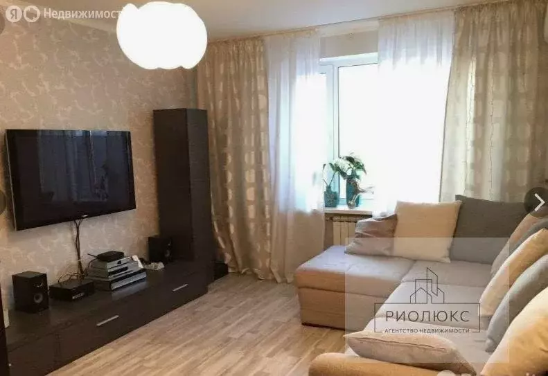 3-комнатная квартира: Магнитогорск, улица Зелёный Лог, 56 (65.8 м) - Фото 2