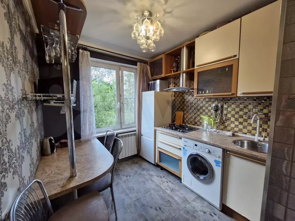 3-к. квартира, 52 м, 6/9 эт. - Фото 0
