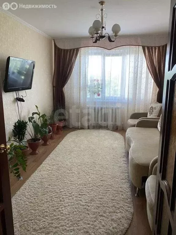 3-комнатная квартира: Набережные Челны, 52-й комплекс, 21 (68.9 м) - Фото 0
