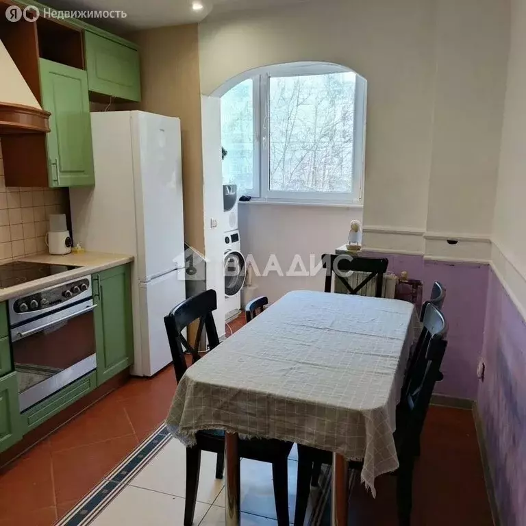 3-комнатная квартира: Калининград, улица Лилии Иванихиной, 4 (73.7 м) - Фото 1