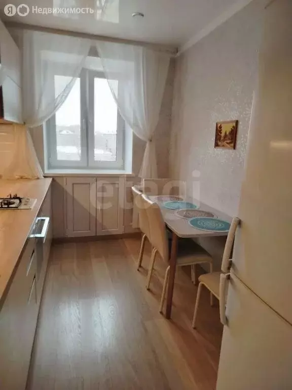 2-комнатная квартира: Омск, микрорайон Привокзальный, улица Карбышева, ... - Фото 2